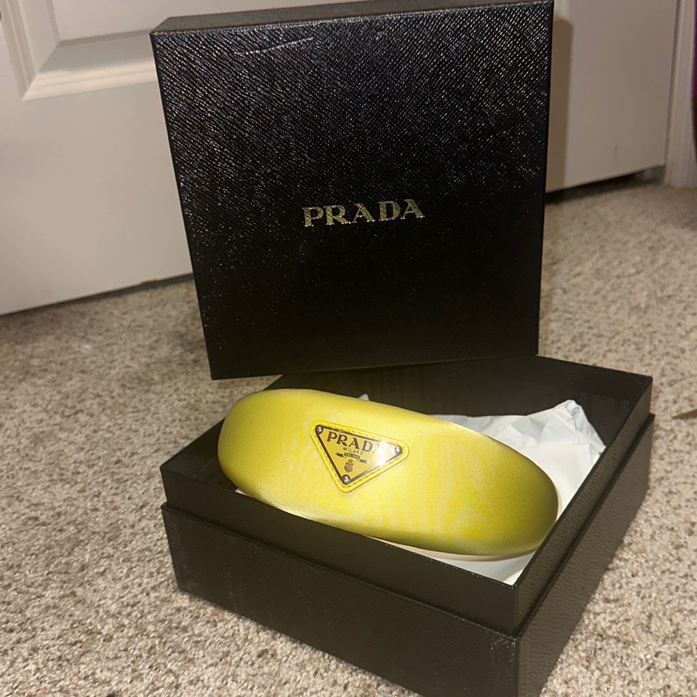Prada HeadBand (Comes with receipt & box)